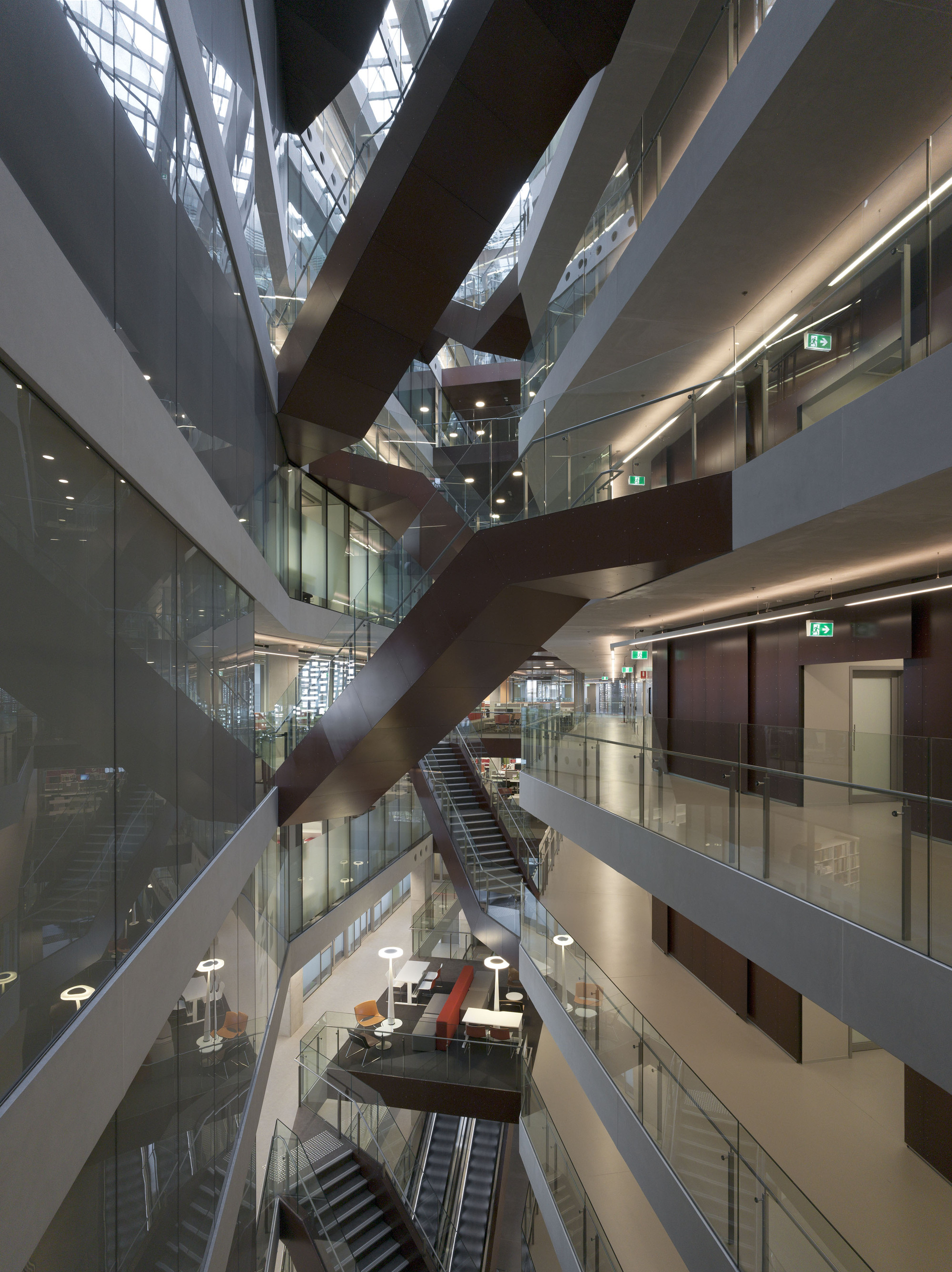 Gallery of Faculty of Engineering + Information Technology / Denton Corker Marshall  - 5