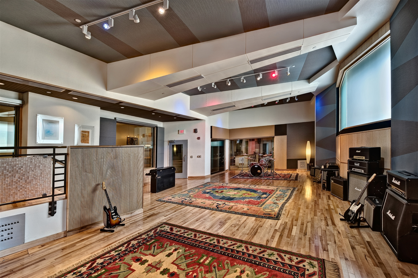 Blade Studios - Russ Berger Design Group