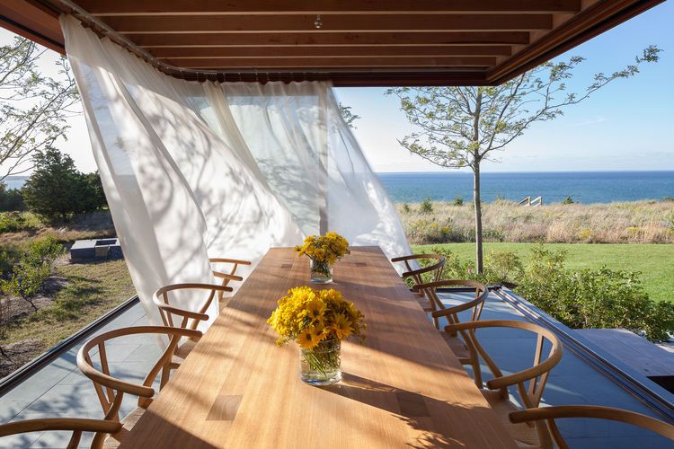 Articles about 5 outdoor dining areas we love on Dwell.com