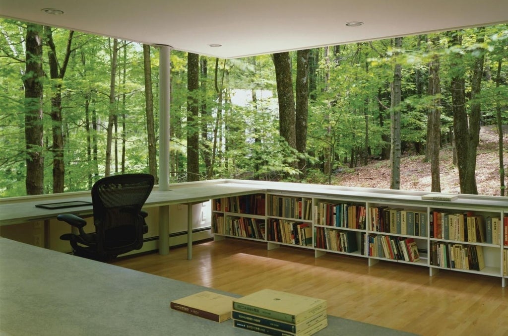 22 Things That Belong In Every Bookworm’s Dream Home