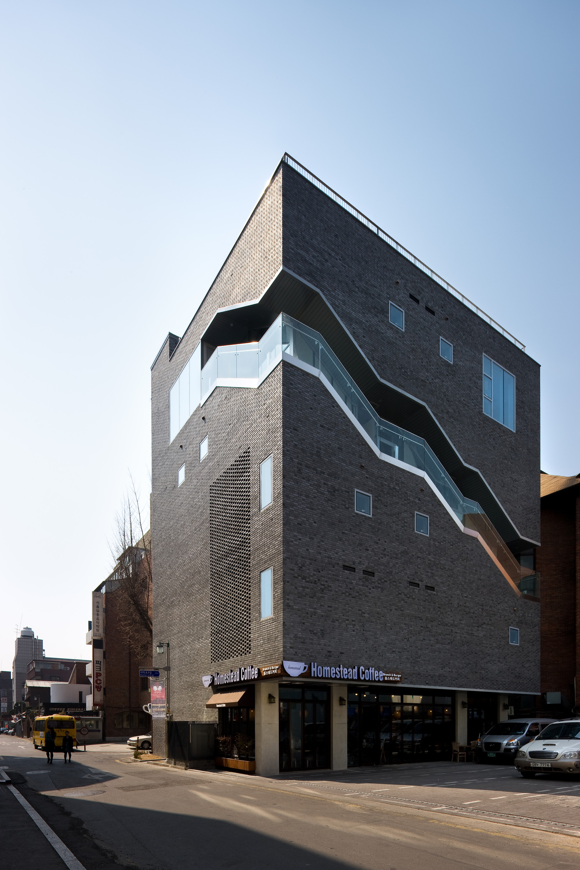 The Bricks / Doojin Hwang Architects