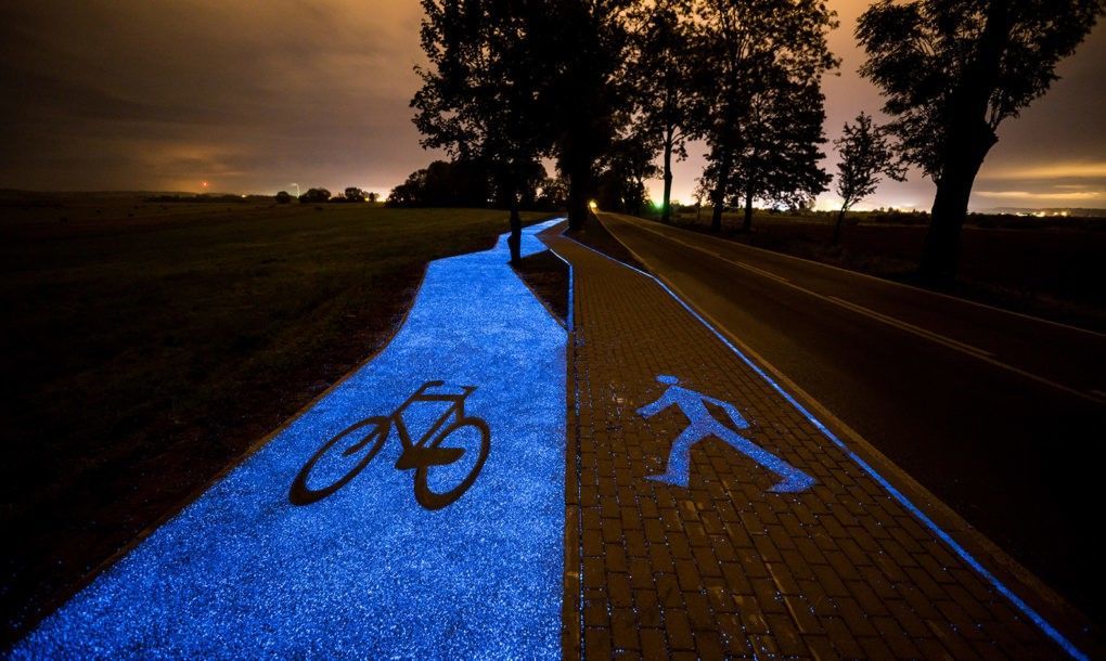 A Mesmerizing Glow-in-the-Dark Bike Path Unveiled in Poland