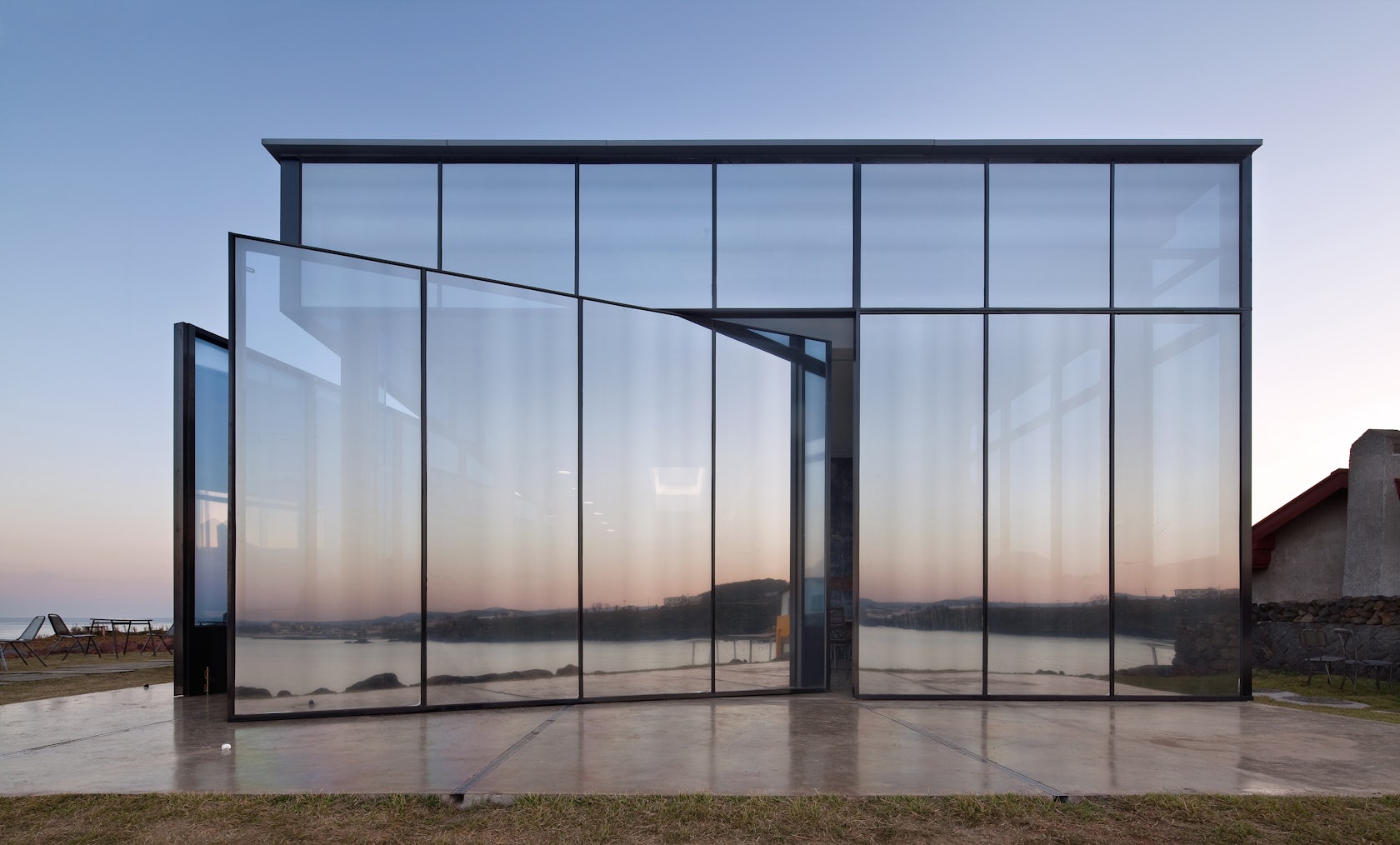 7 Ways to Enliven Your Next Project With Mirrored Glass - Architizer Journal