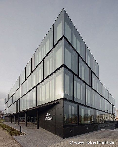 Bild "Saint-Gobain: Nordöstliche Gebäudeecke" - Compagnie de Saint-Gobain - Aachen - Deutschland - 14. Nov 2015