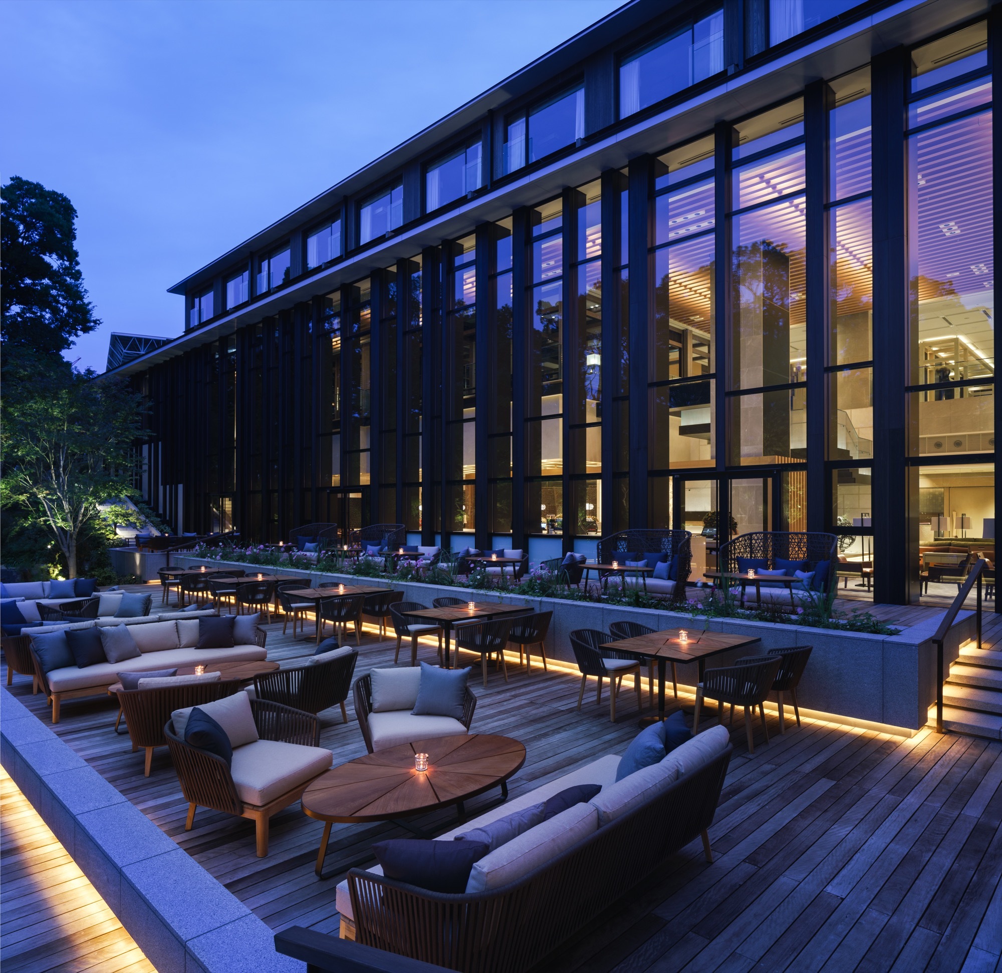 Gallery of Brasserie Restaurant / Kokaistudios  - 18