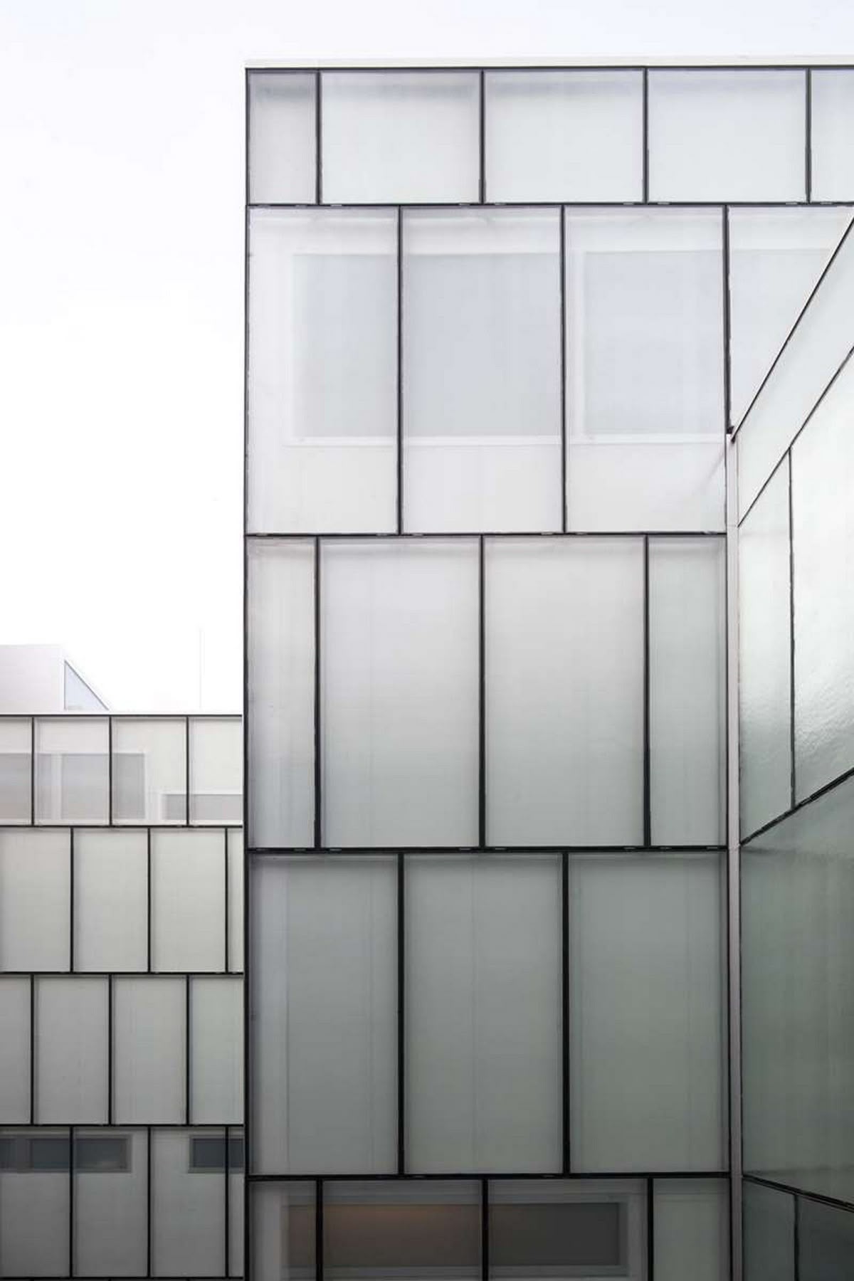 Liege Theater  | Atelier d'architecture Pierre Hebbelinck, GLASFABRIK LAMBERTS | Archello