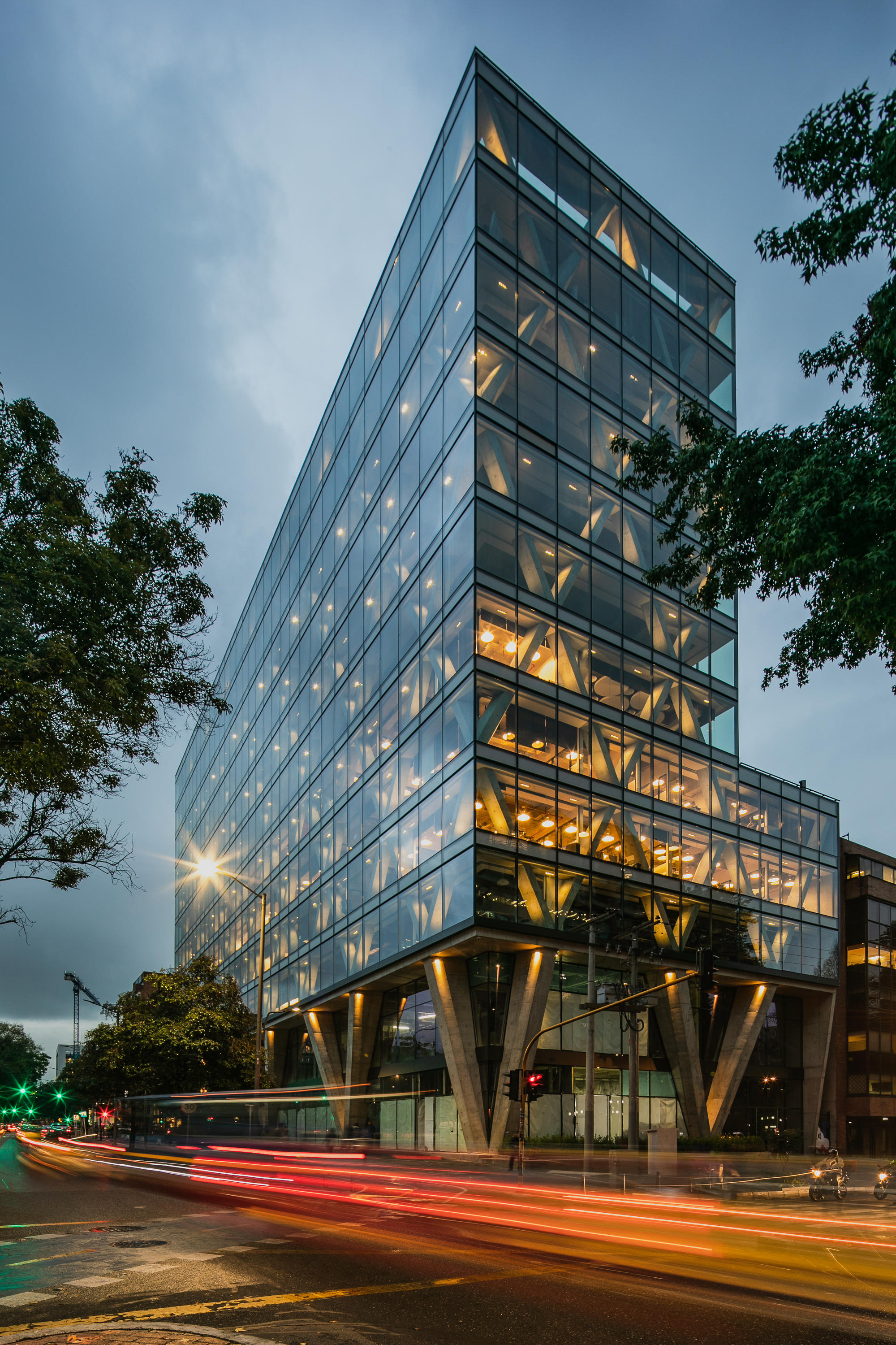 Gallery of Building 8111 / taller de arquitectura de bogotá  - 2