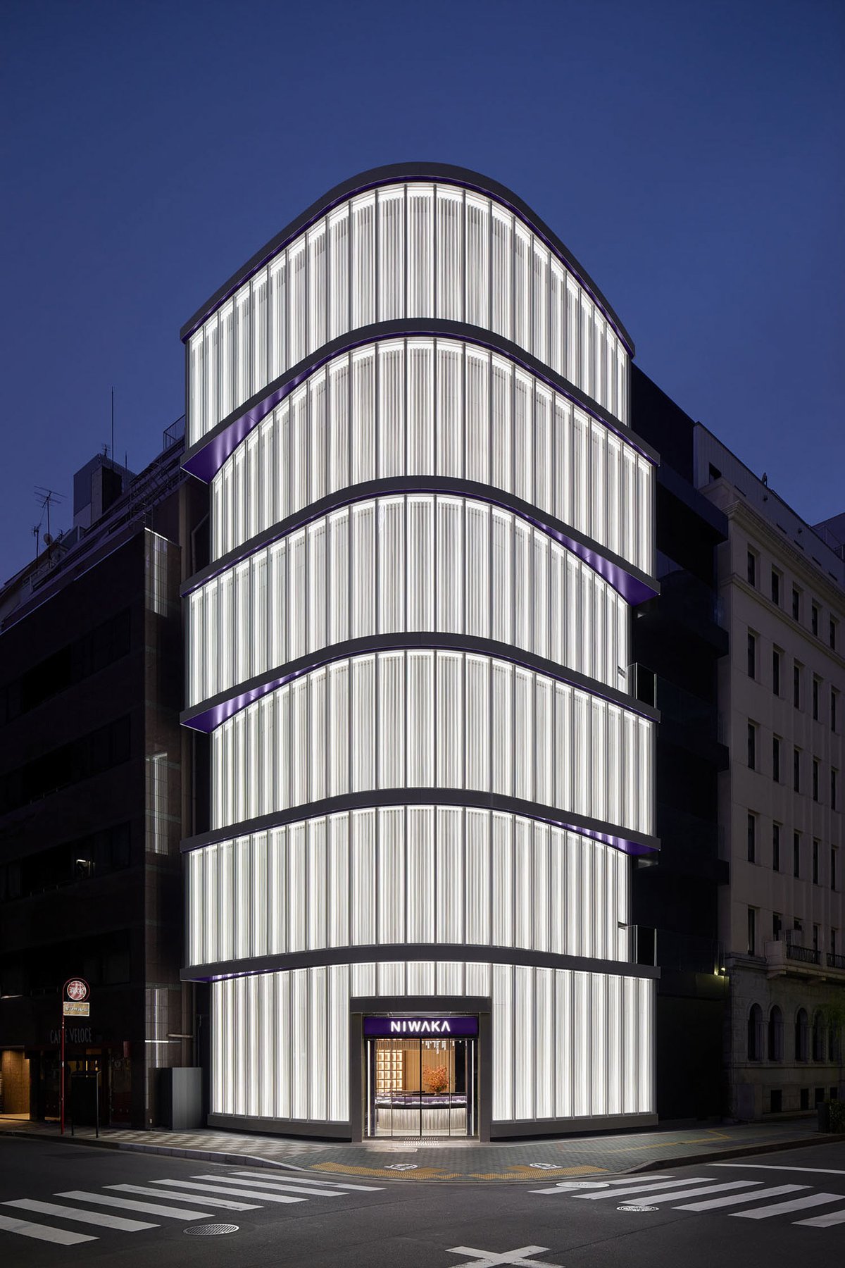 京都発のジュエリーショップ「ニワカ」の旗艦店が銀座に、和のモチーフをモダンに再解釈