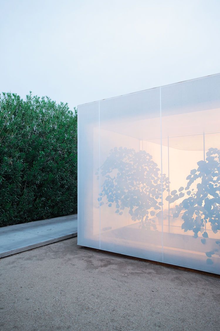 Articles about glowing report 5 softly lit houses on Dwell.com