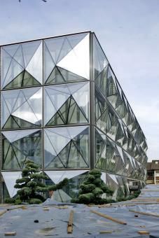 Office Building Renag AG | Roschmann Group | Archello