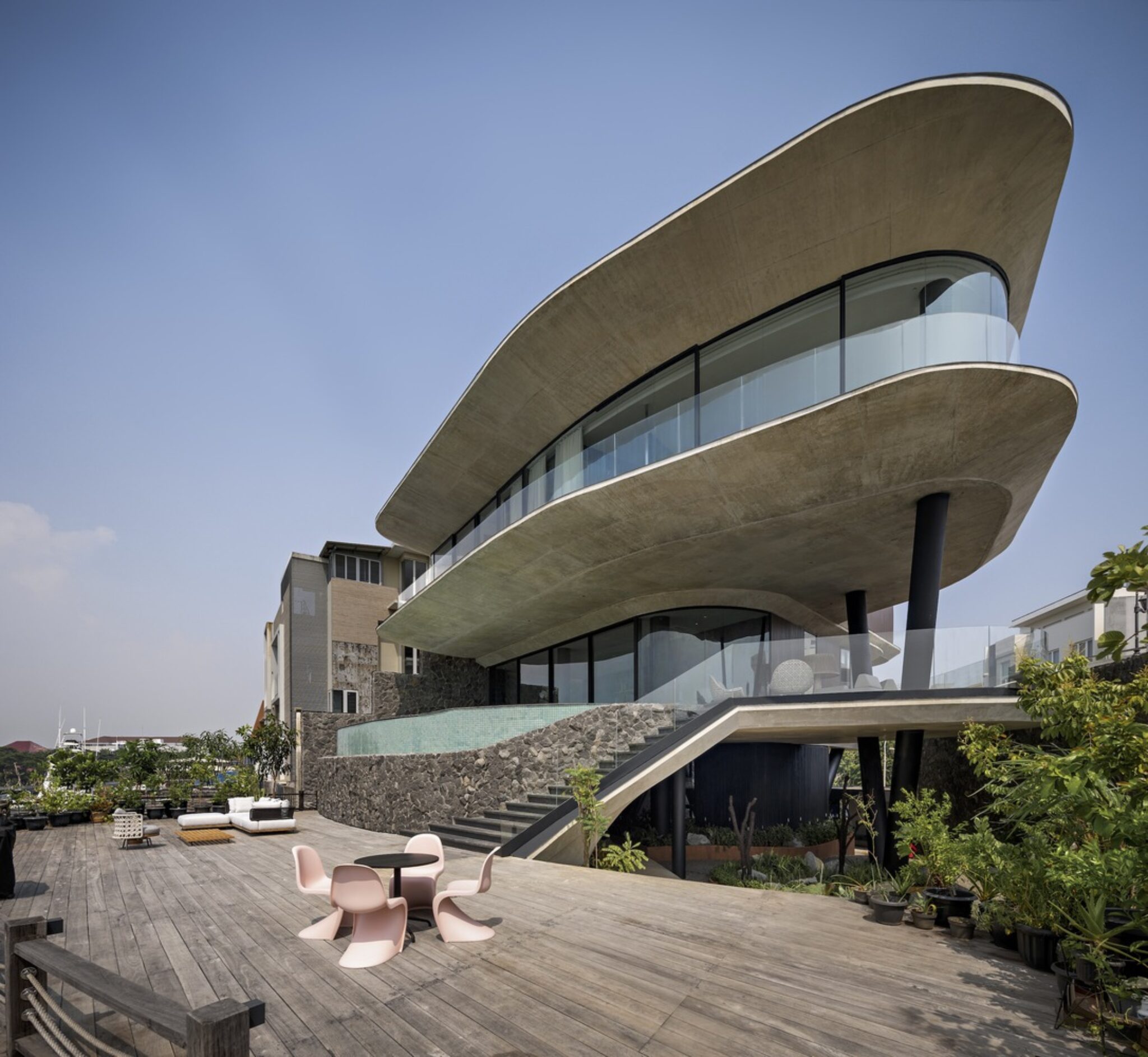 House on V-Stilts | K-Thengono Design Studio - Arch2O.com